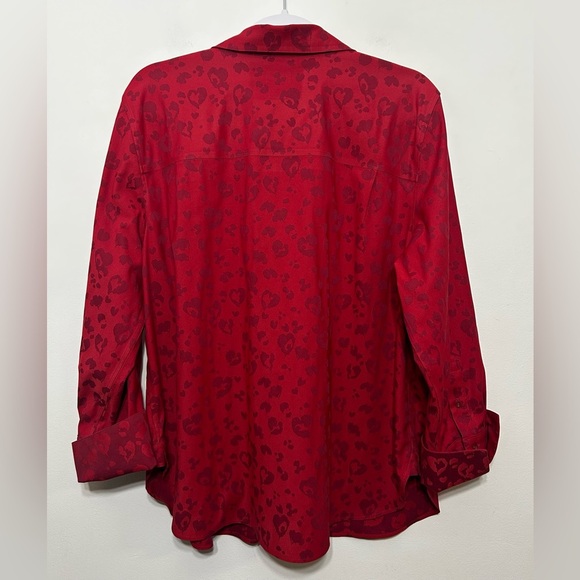 Chicos No Iron Chic Stretch Heart Leopard Print Button Up Shirt - Picture 8 of 15